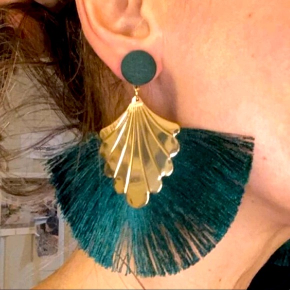 The Balanced Lotus Jewelry - NWT Saint Patrick’s Day | Art Deco Gold Fan | Emerald Green Tassel Fringe